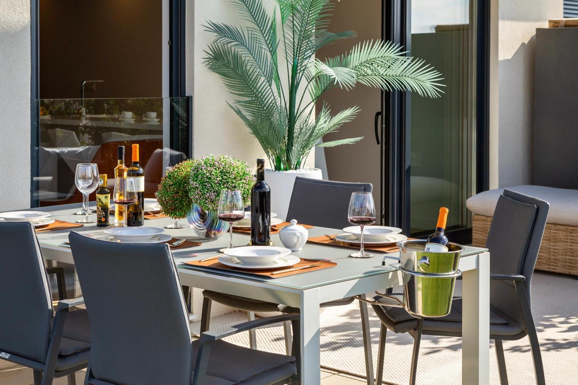 New Luxury Apartment With Private Heated Pool And Amazing Terrace With Seaview Split Exterior foto