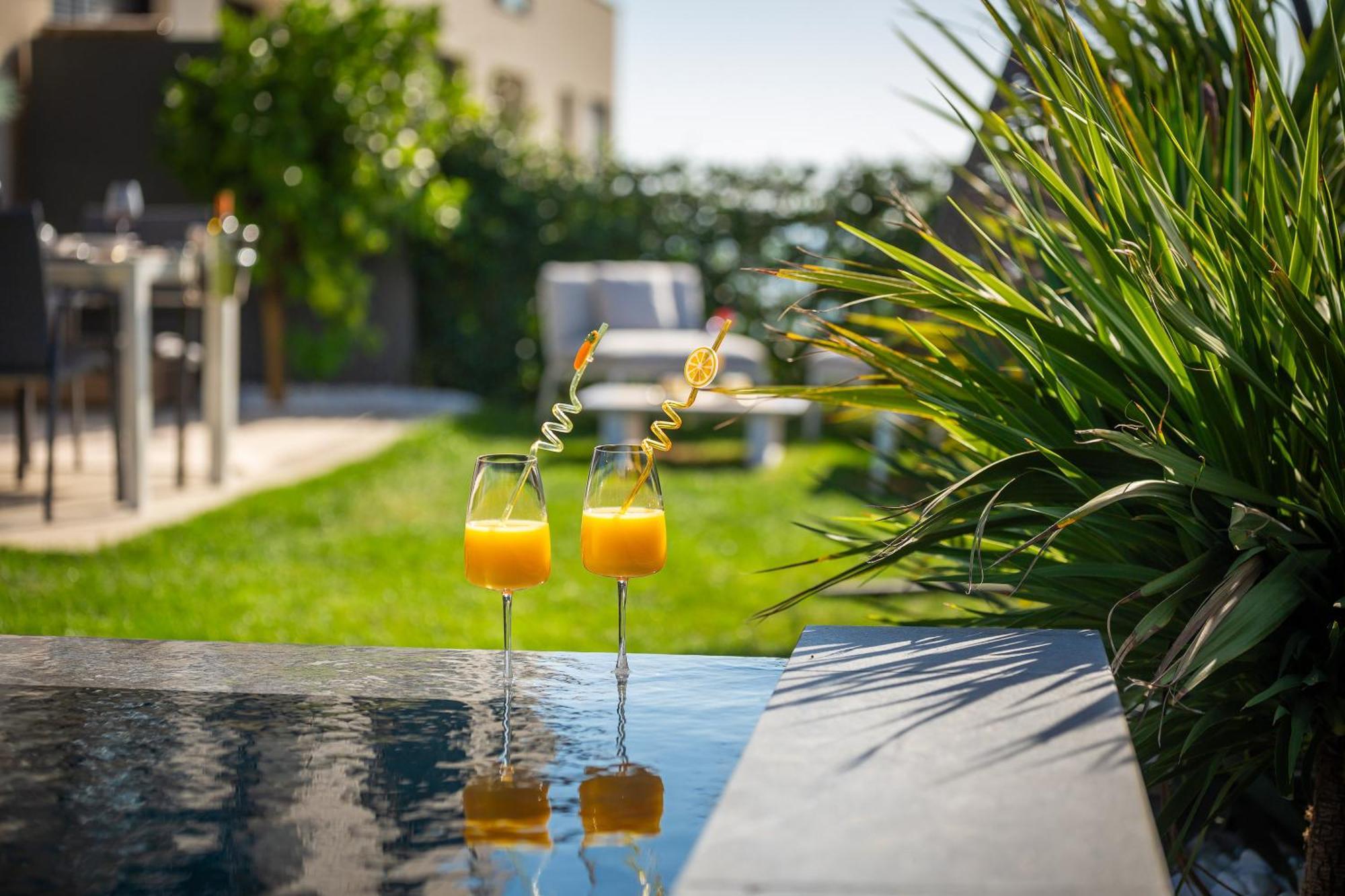 New Luxury Apartment With Private Heated Pool And Amazing Terrace With Seaview Split Exterior foto